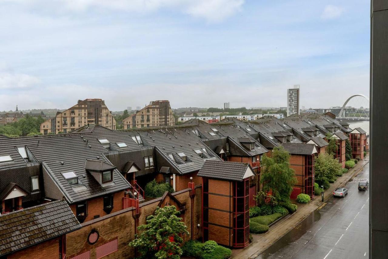 Modern Riverfront Apt. 10 Mins From Hydro/Secc Glasgow Exterior photo